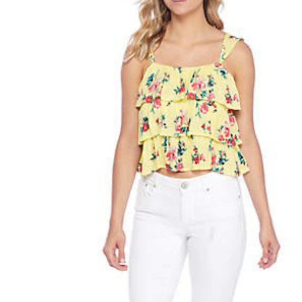 🎀3/$25 NWT Wonderly Floral Tiered Crop Top